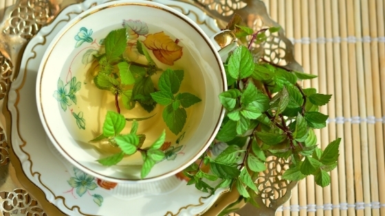 peppermint tea vs matcha tea
